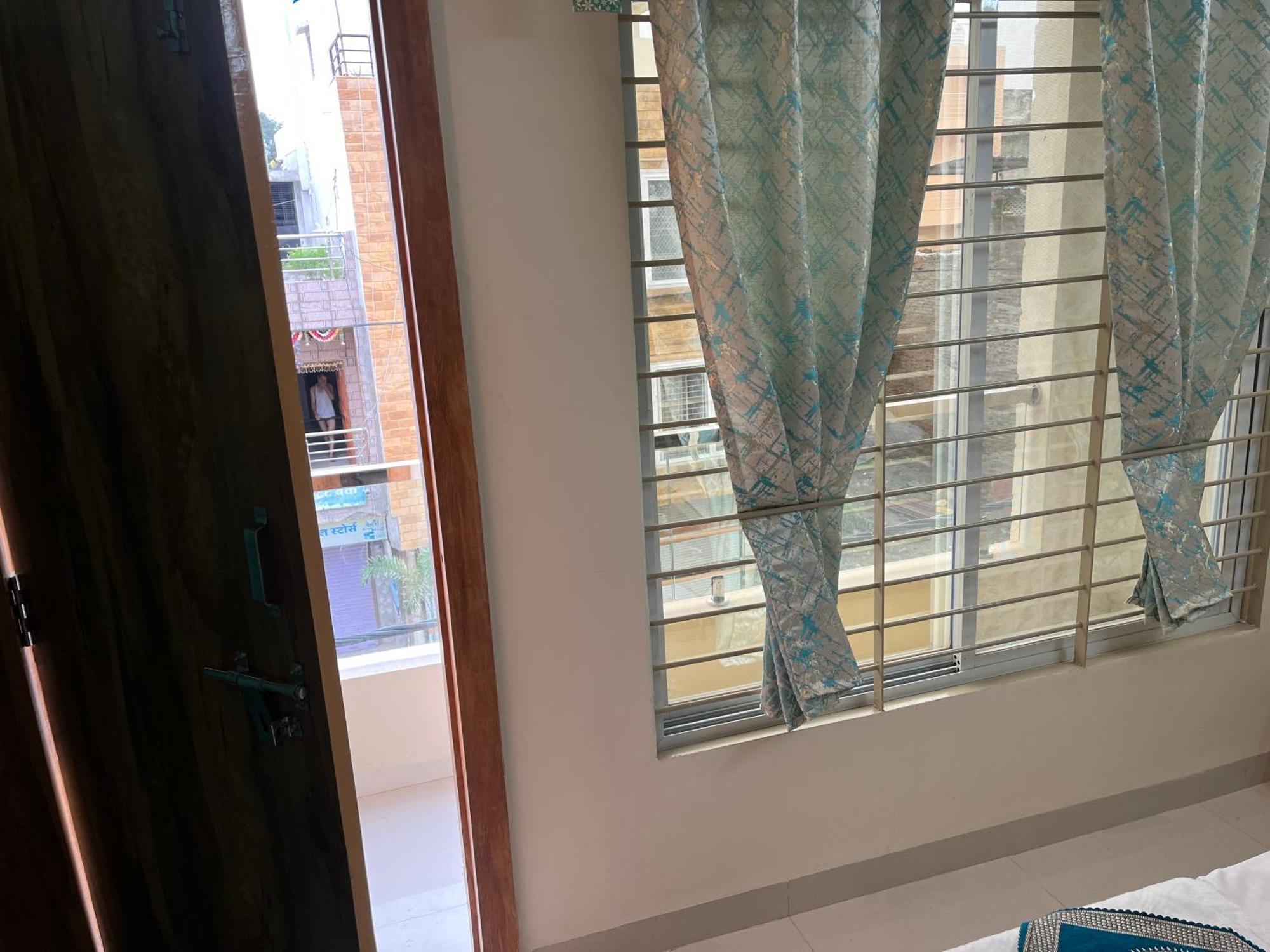 Hotel Shivashray Luxury Stays & Inn اوجاين المظهر الخارجي الصورة