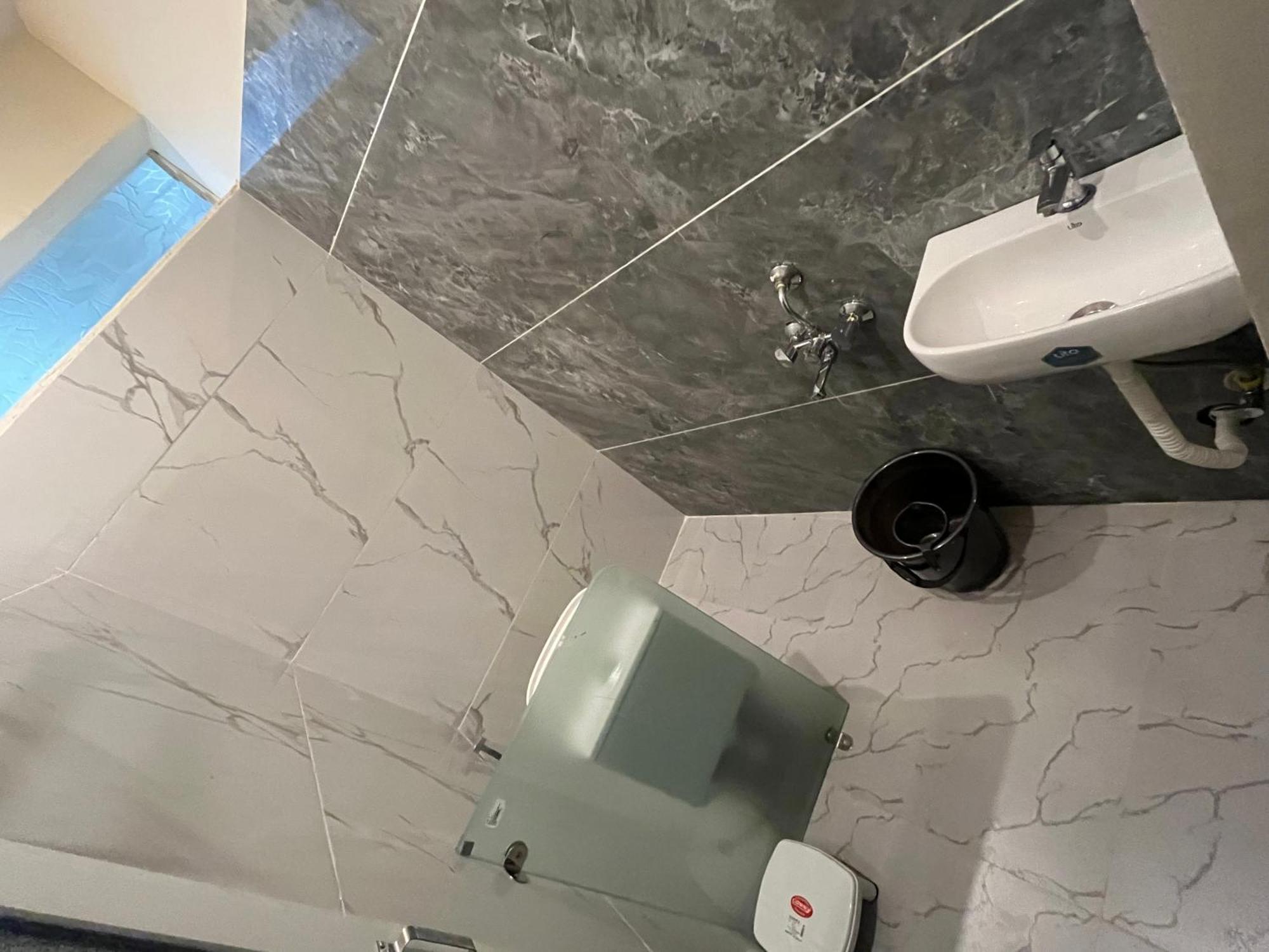Hotel Shivashray Luxury Stays & Inn اوجاين المظهر الخارجي الصورة