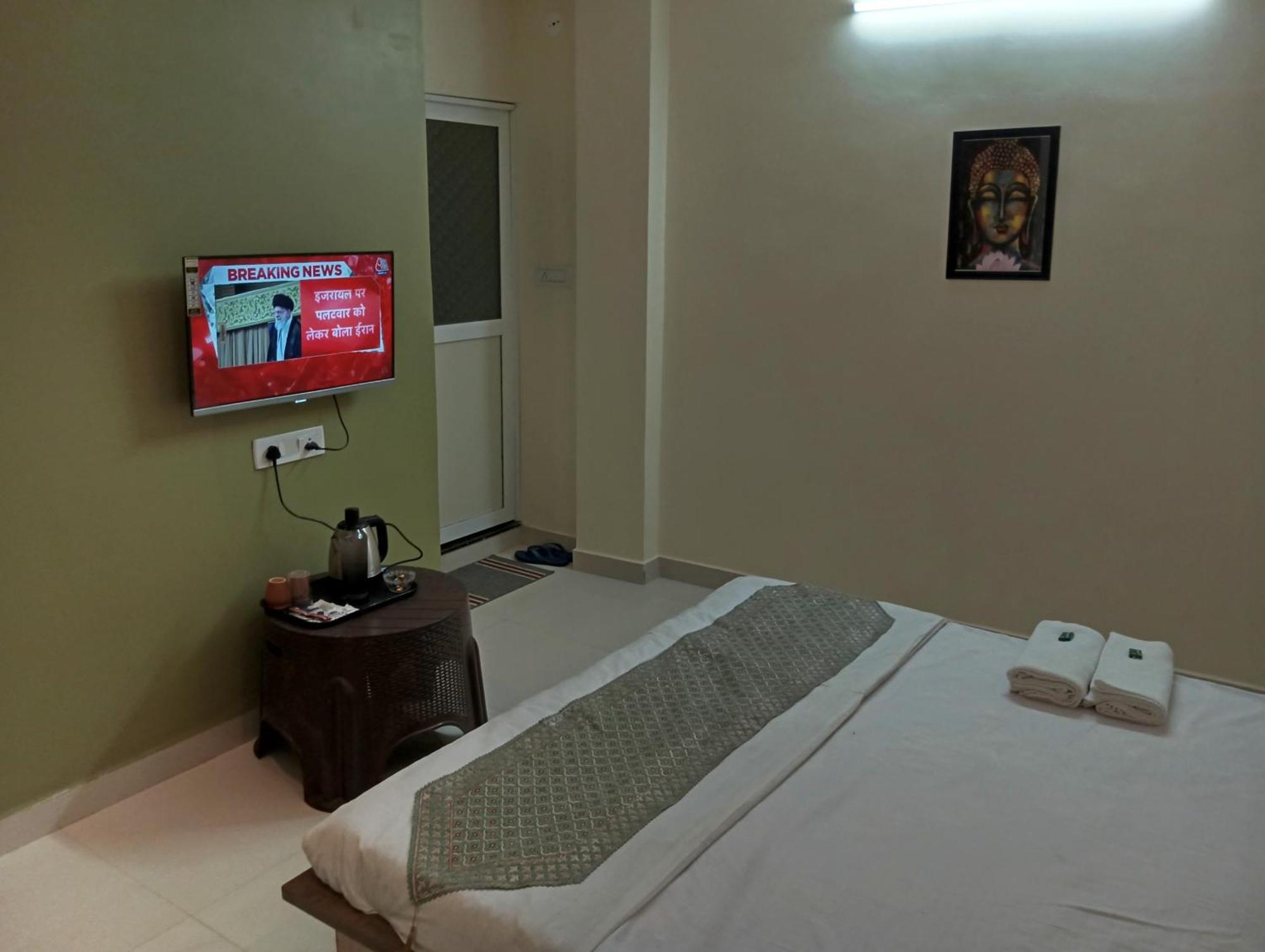 Hotel Shivashray Luxury Stays & Inn اوجاين الغرفة الصورة