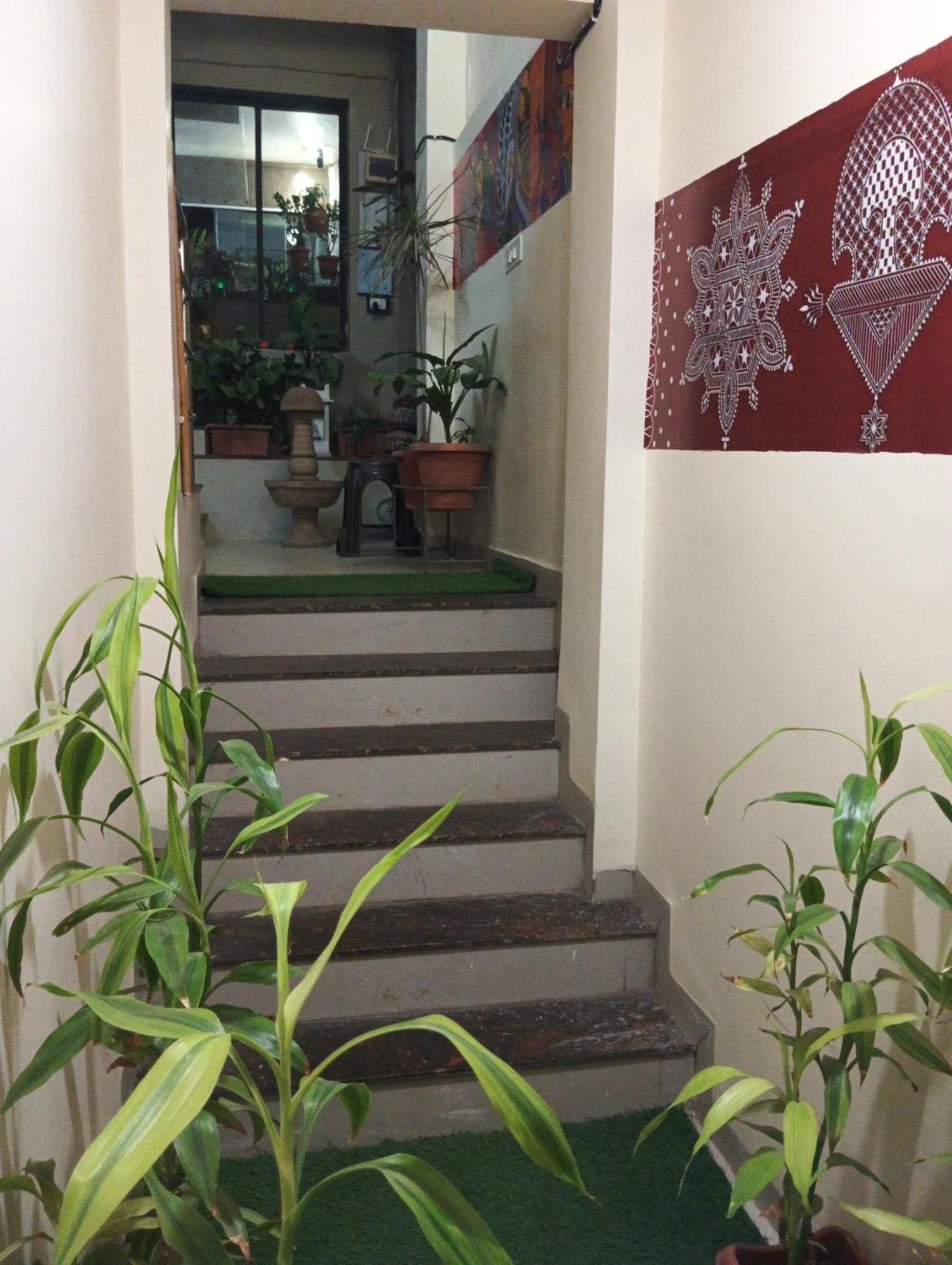 Hotel Shivashray Luxury Stays & Inn اوجاين المظهر الخارجي الصورة